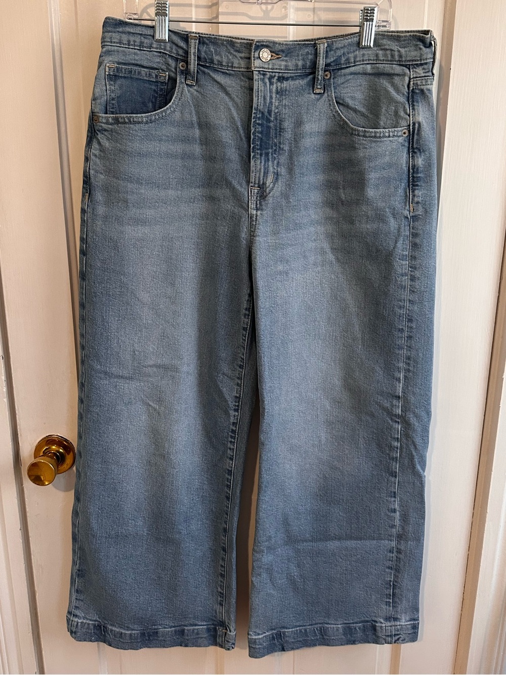 Gap Classic High Rise Wide-Leg Crop Women’s Jeans
